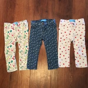 Old Navy skinny jeans - see pictures for size